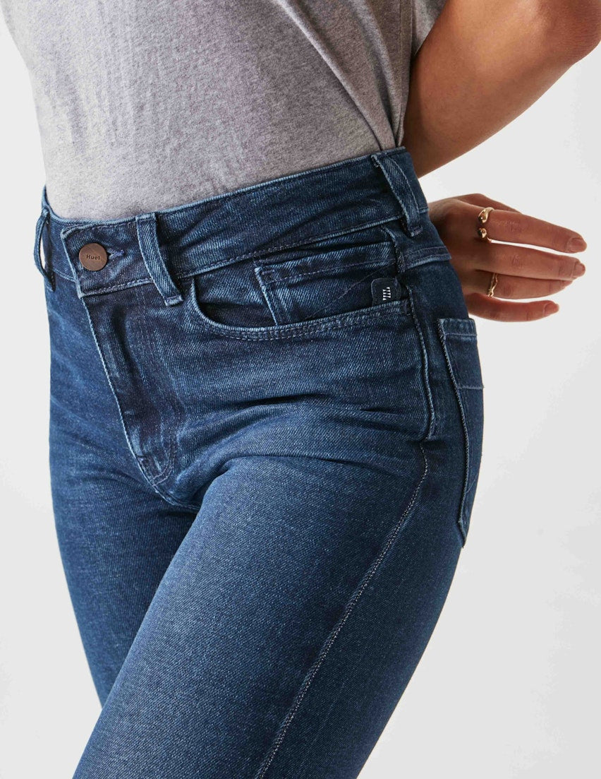Women's Skinny-Fit Jeans v1.0